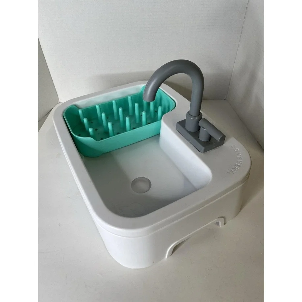 Lovevery Super Sustainable Play Sink Helper Working Faucet And Dish Rack